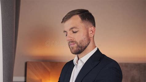 Nice Suit Man 的图像结果