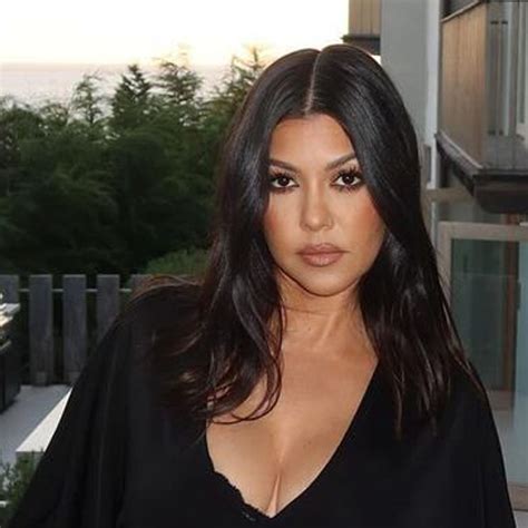Kourtney Kardashian's 'iconic' bikini photo has fans saying the same ...