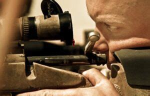 La interacción entre el tirador y el arma