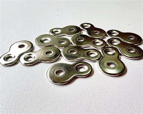 FIGURE 8 Table Top Fasteners | Pack of 12 - Makers Base
