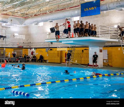 Recruits test for the third-class swim qualification at U.S. Navy ...