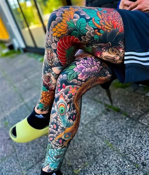 Pin by Minimalaccion on tattoo in 2025 | Japanese legs, Traditional ...
