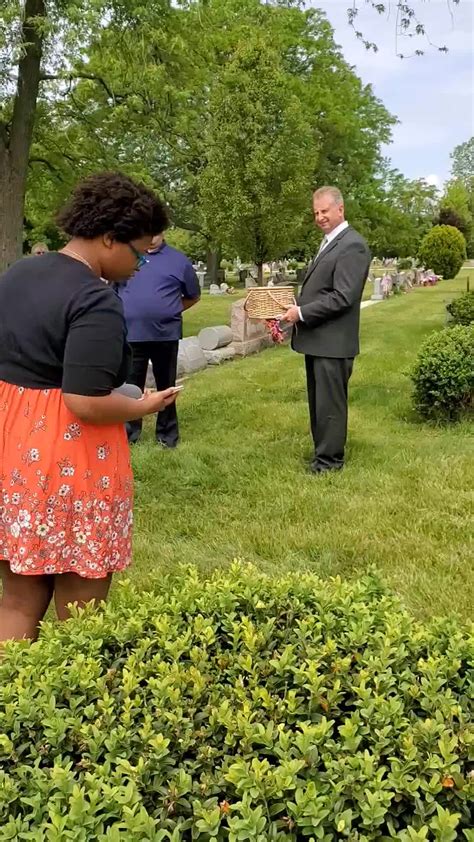 Freck Funeral Chapel | Oregon OH