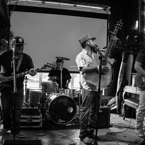 Donovan Amaya Band - Cool Crest Miniature Golf and the Metzger Biergarten