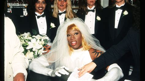 Dennis Rodman Dress Like A Woman