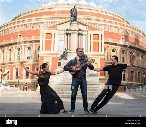Nitin sawhney albert hall hi-res stock photography and images - Alamy