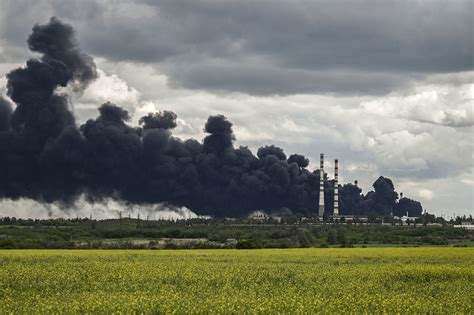 The Devastating Impact Of War On Environment Goes Beyond Conflict Zones