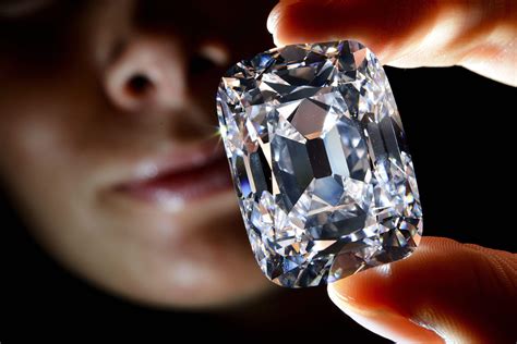 蒂芙尼Tiffany 古董珍藏钻石珠宝回顾展 第二弹 – 我爱钻石网官网