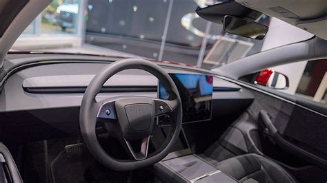 Tesla Latest Update 的图像结果