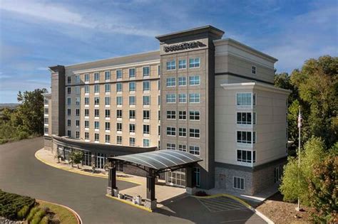 DOUBLETREE BY HILTON CHATTANOOGA HAMILTON PLACE - Hotel Reviews, Photos ...