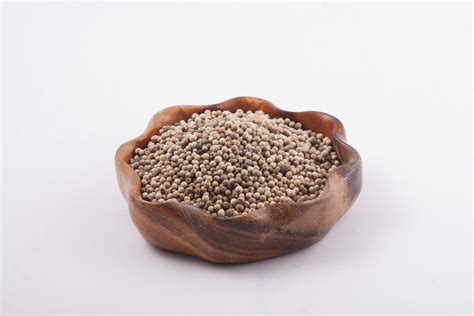 Peppercorn, White (Whole Peppercorns) - Marion Kay Spices