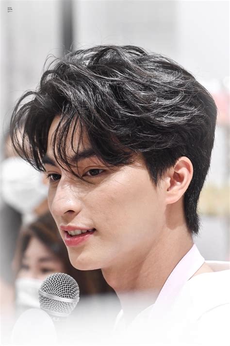 Pin di Martin Bahena su hair | Capelli lunghi uomo, Capelli uomo, Capelli