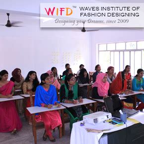 Brainstorming & Interactive Sessions - Waves Fashion Institute