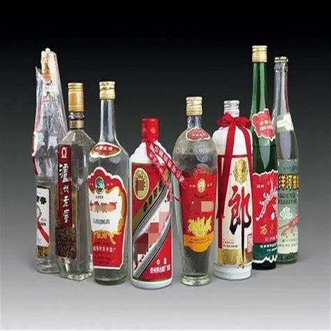 飞天茅台酒回收 15年20年典藏老酒高价收购 专业机构定价 亨成
