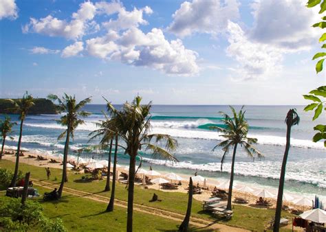 https://static.thehoneycombers.com/wp-content/uploads/sites/4/2019/05/Balangan-Beach-Bali-Indonesia-image-credit-Mokum-Surf-Club.jpg