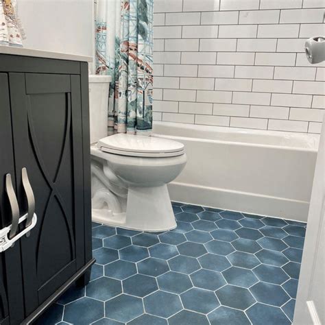 Hexagon Tile Bathroom Floor Ideas | Floor Roma