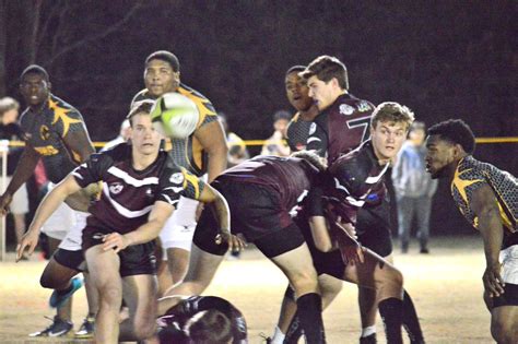 Social Groups. Examples 的图像结果