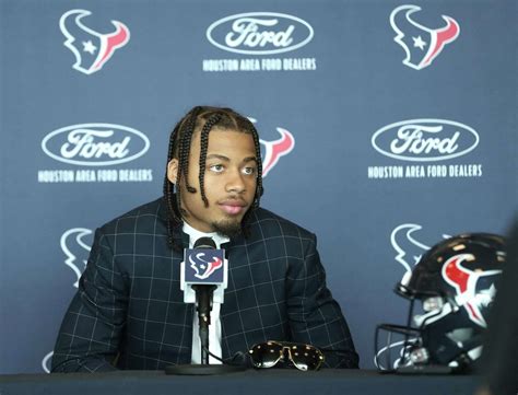 The Stingley family carries a legacy of football’s beauty and brutality