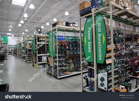 Local Hardware Store 的图像结果