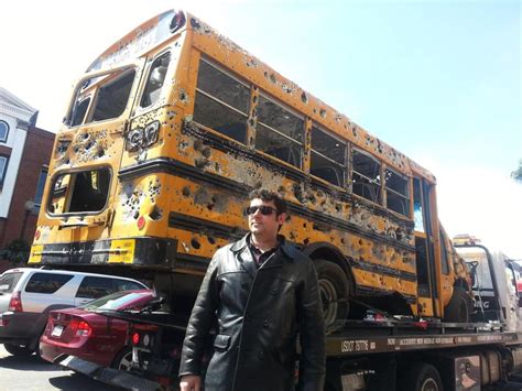 Bullet-Riddled Bus 的图像结果