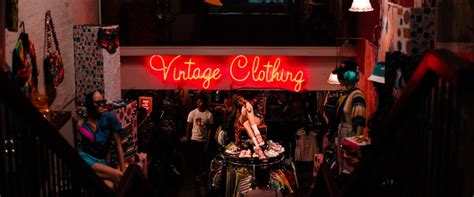 Digital Sign Graphic Design 的图像结果