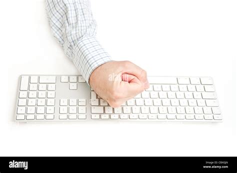 Angry Hits Computer 的图像结果