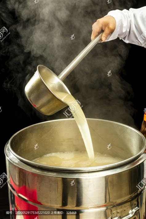 全国各地最详细的高汤、老汤、卤汤的制作方法，想学习就不要错过|高汤|老汤|胡椒粒_新浪新闻