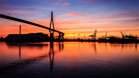 Download wallpaper 3840x2160 bridge, pilings, river, dark 4k uhd 16:9 ...