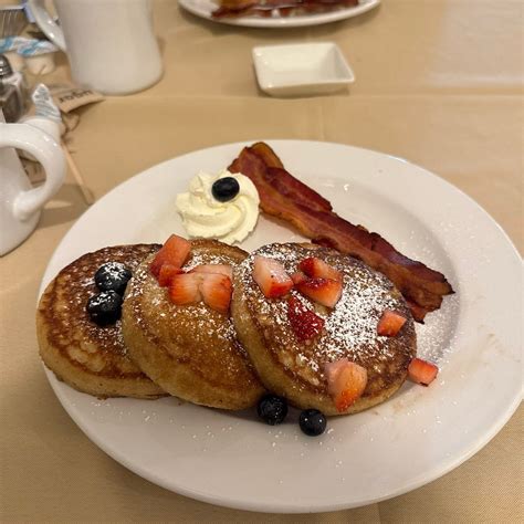 CHANTICLEER INN BED AND BREAKFAST (Lookout Mountain) - Inn Reviews ...