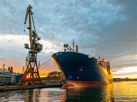 Lifeboat & Rescue Boat Inspection, Servicing & Maintenance | SHM Group