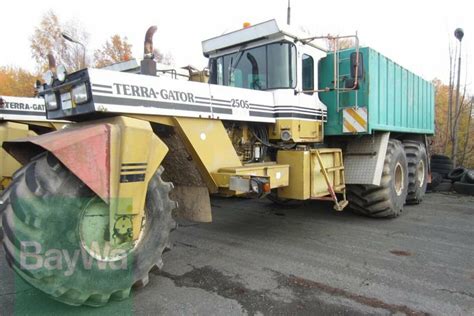 28.635 Stunden: Challenger Terragator 2505 für 11.900 Euro | agrarheute.com