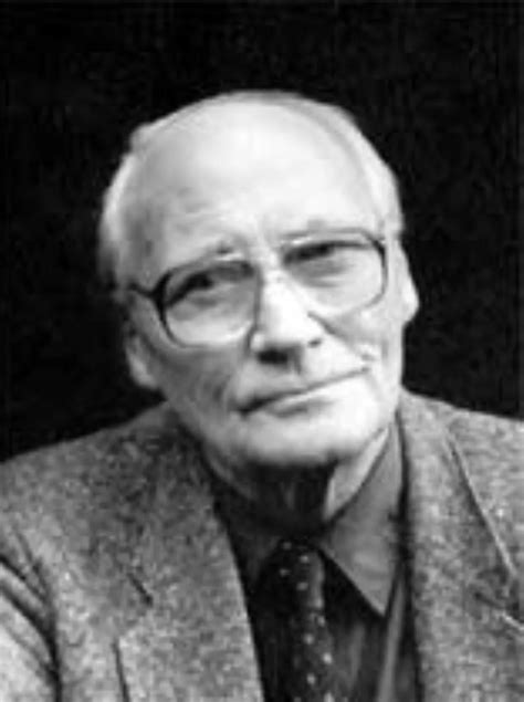 23 Facts About Vernon Scannell | FactSnippet