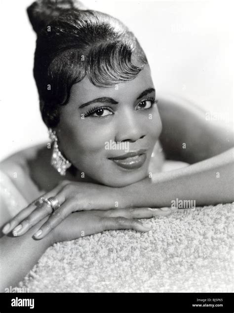 Singer gospel hi-res stock photography and images - Alamy