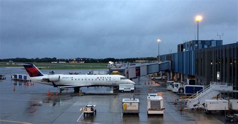 Name that airport ... (Albany)