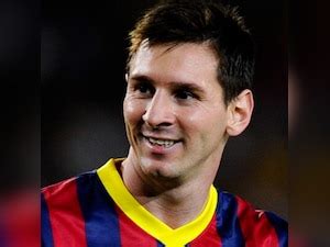 Lionel Messi to be sidelined for almost 2 months with hamstring injury