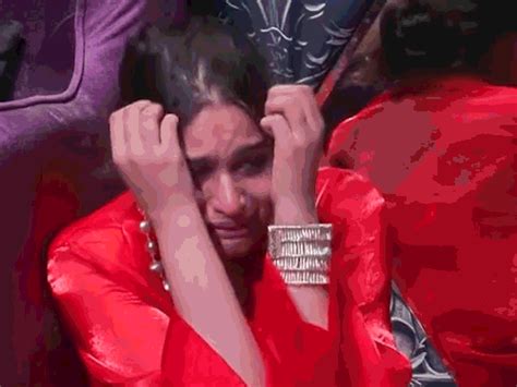 Salman scolds Ayesha and Munawwar