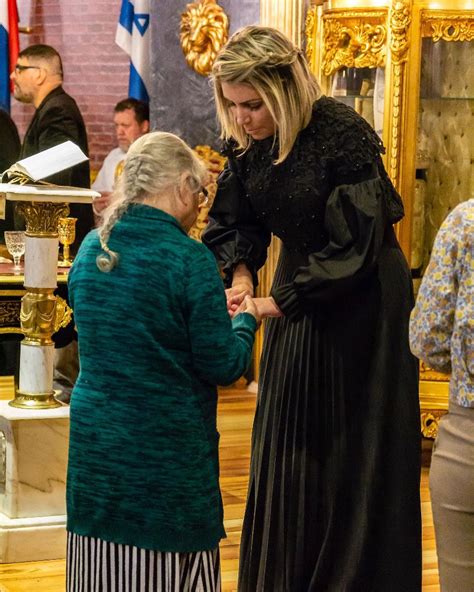 Pastor turning to OnlyFans said she 'feels closer to God than ever'