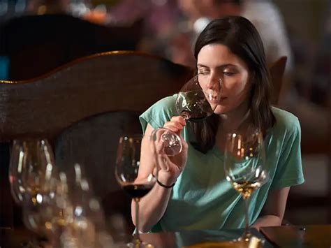 Liver hormone could reduce cravings for sweets, alcohol - The Economic ...