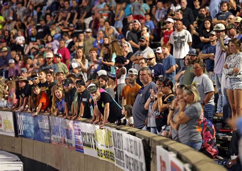 Veteran stock-car driver Robbie Brewer dies after medical emergency ...