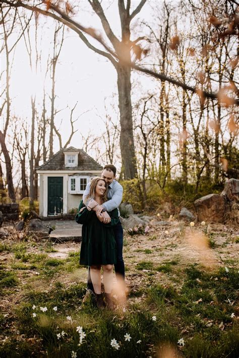 Cross Estate Gardens Engagement Photos // Bernardsville, NJ - Hand and ...