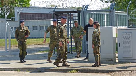 NCISG | NCISG COMMANDER VISITS 1ST NATO SIGNAL BATTALION