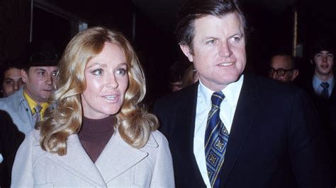 Joan Kennedy, Sen. Edward Kennedy's ex-wife, dies at 89 | FOX 13 Tampa Bay