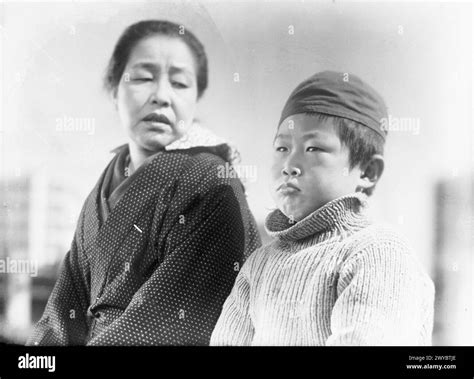 RECORD OF A TENEMENT GENTLEMAN -Original title: NAGAYA SHINSHIROKU-, directed by YASUJIRO OZU ...