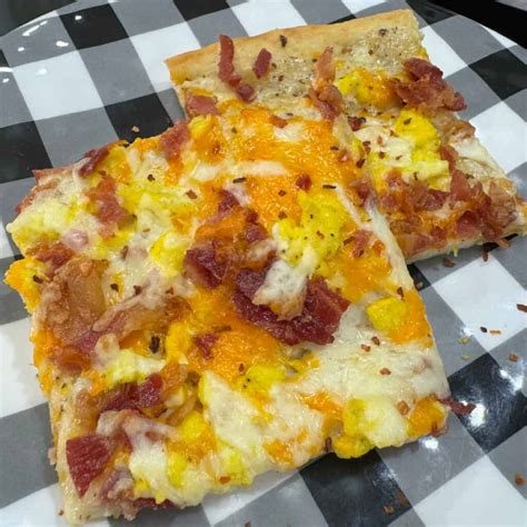 Sheet Pan Breakfast Pizza - Cooking in the Midwest
