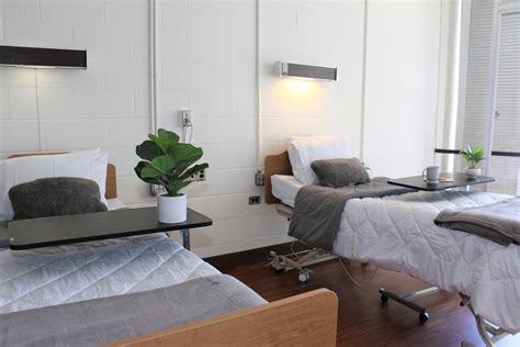 Home - Honolulu, HI Senior Living | The Care Center of Honolulu