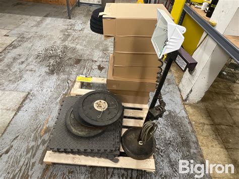 Essex Silver Line Black Stripper Floor Maintenance Pads BigIron Auctions
