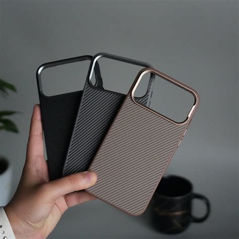 iPhone 17 Pro Metal Camera Ring Carbon Fiber Design MagSafe Cover – FRATO