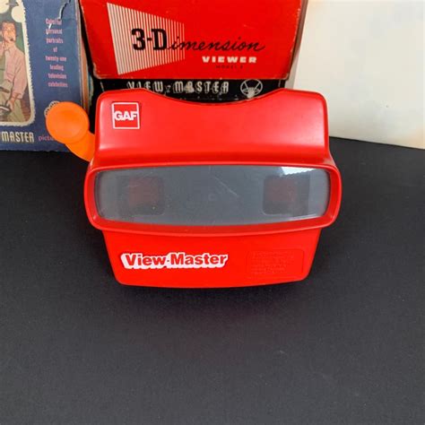 LOT 147: Vintage View Masters & Slides including ET, Barbie, Gremlins ...