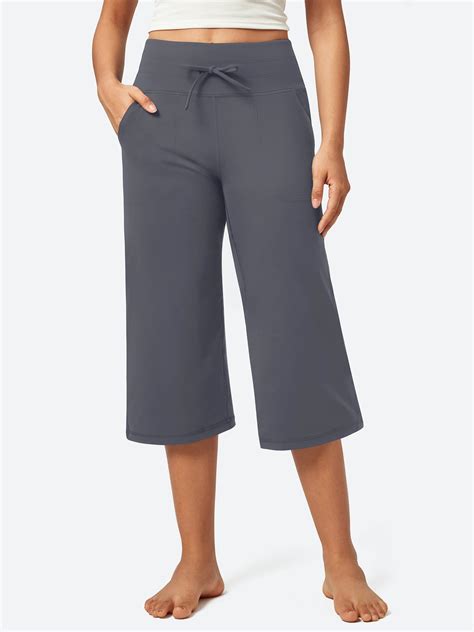 IUGA High Waist Wide Leg Capris With Pockets | Affordable Yoga capris ...