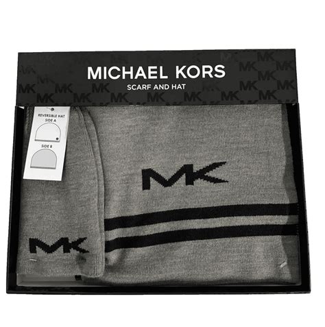 Michael Kors Men`s Reversible MK Logo Knit Scarf And Beanie 2 Piece Set ...